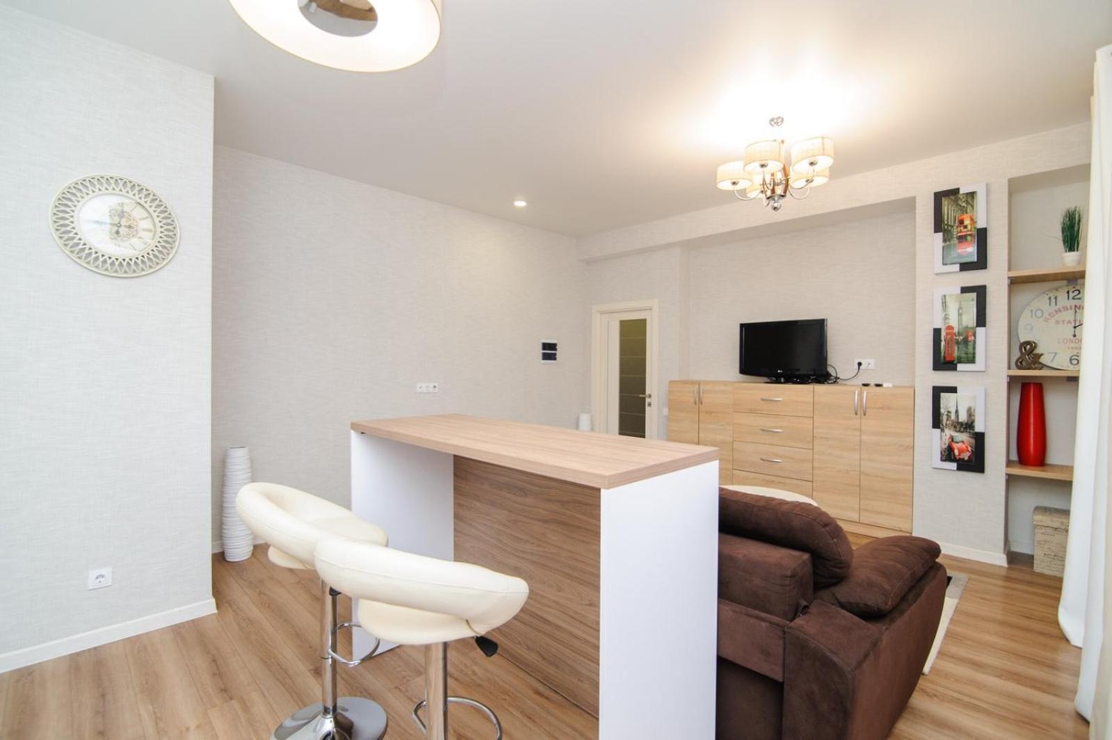 Extra Grand Lev Tolstoi Two Bedrooms Chisinau Exterior photo