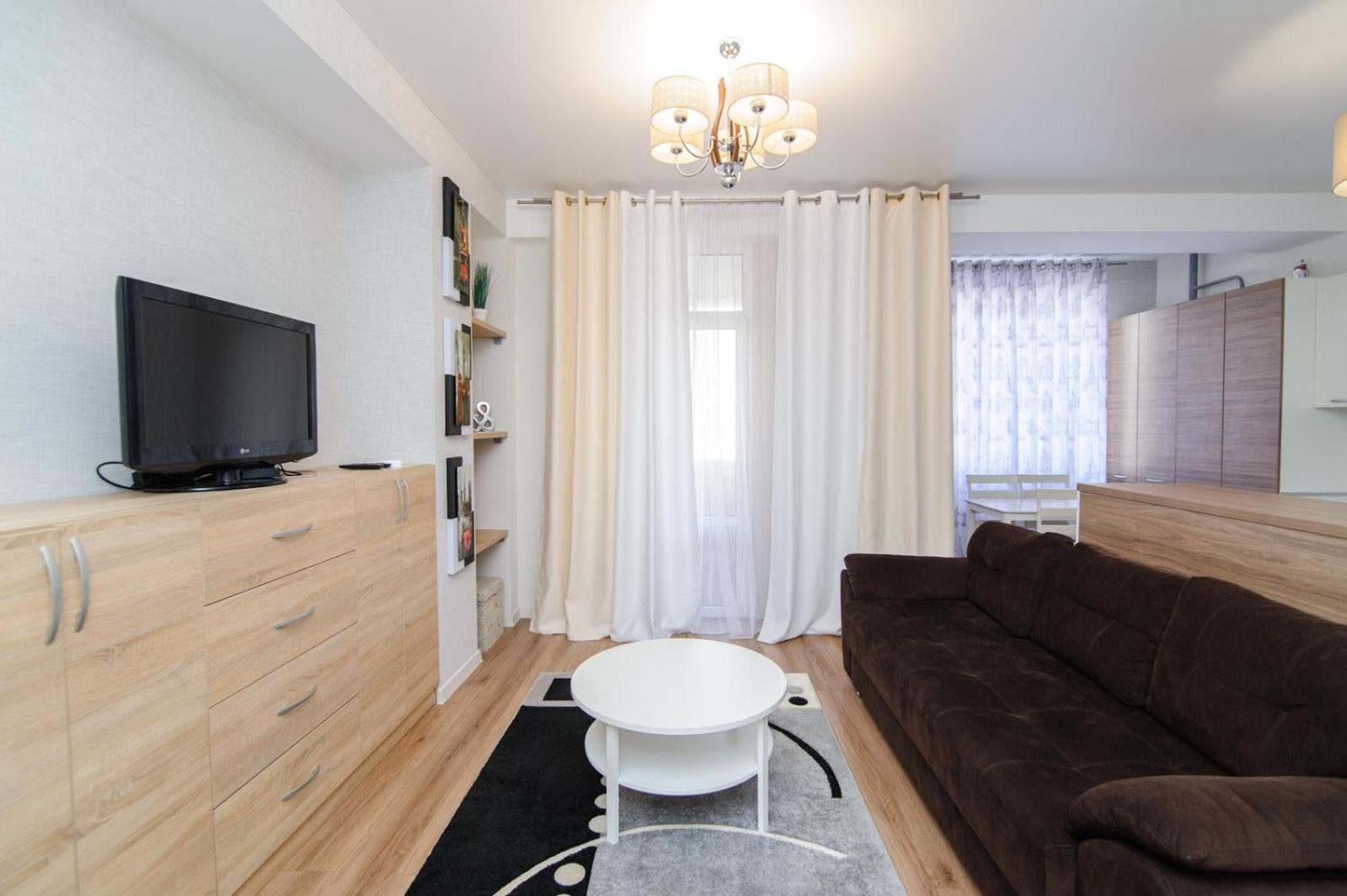 Extra Grand Lev Tolstoi Two Bedrooms Chisinau Exterior photo